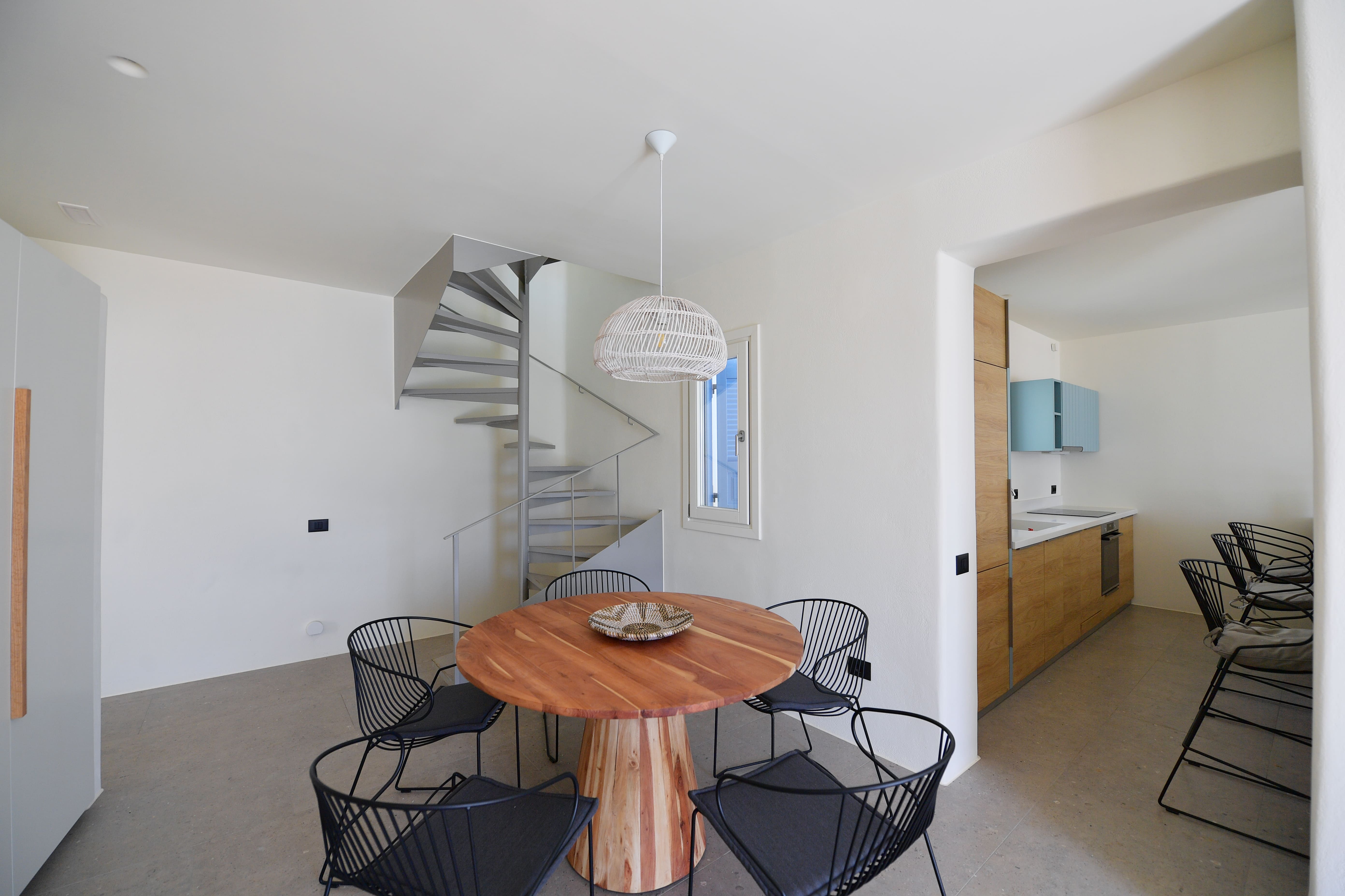 188- Luxury Villa in Naxos private pool-Ariti's Villa 1 table