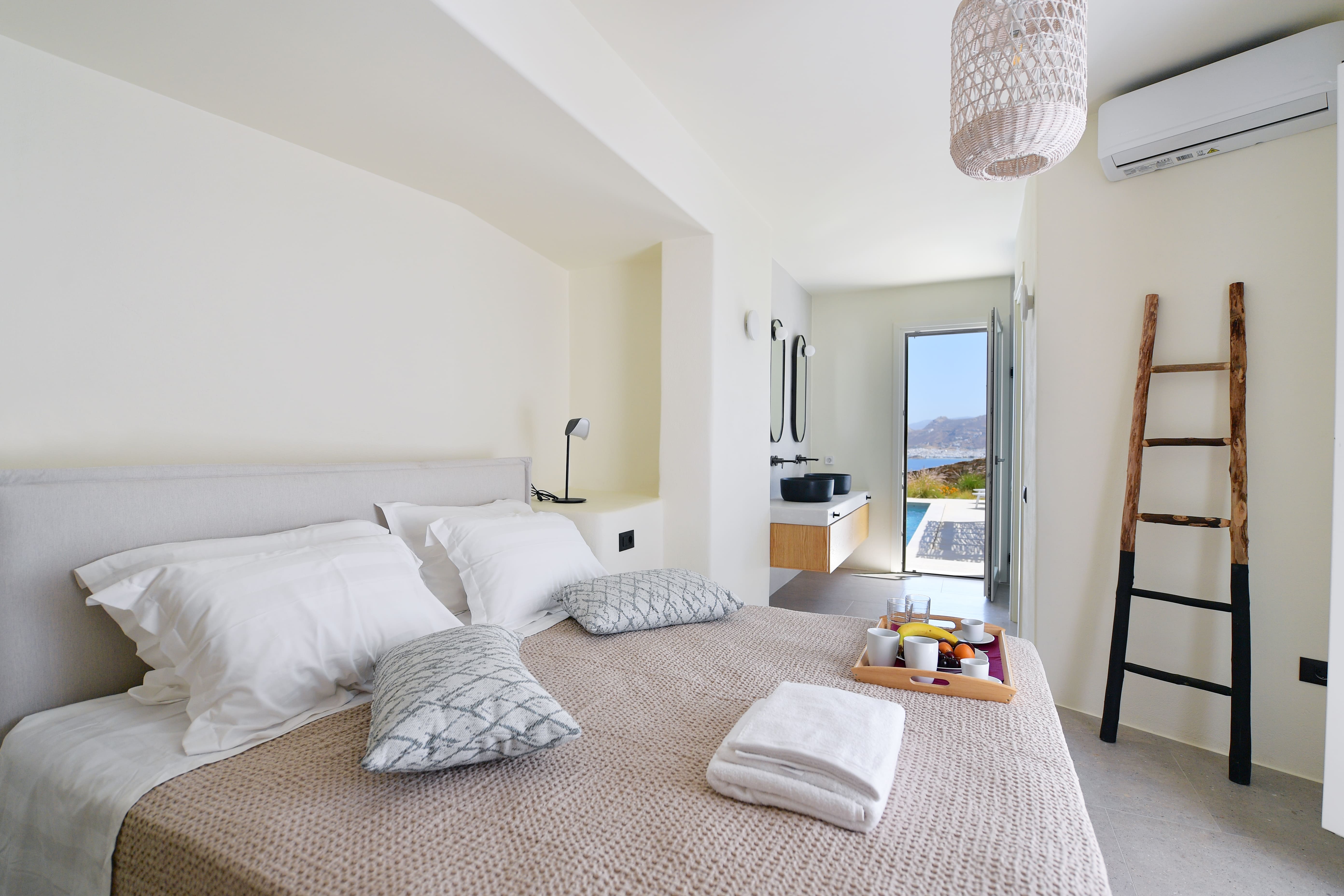 204- bedroom Ariti's Villa 1